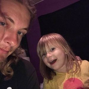 Meet your Posher, Cory